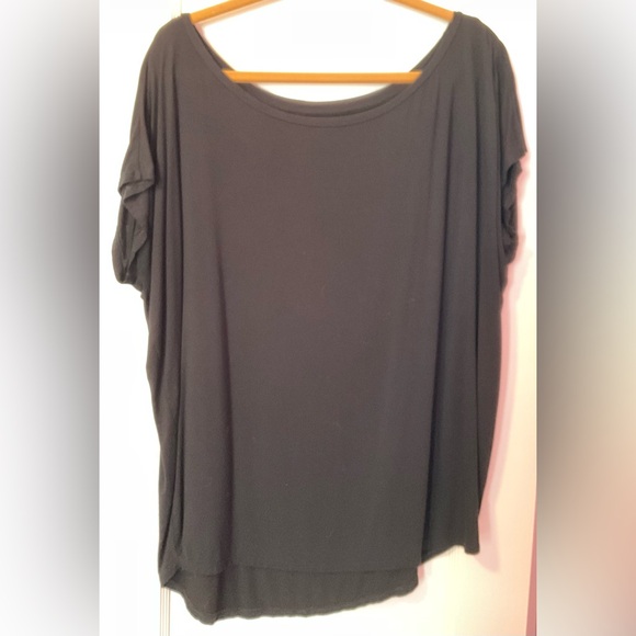 Express Black Relaxed Short Sleeve Tee - Picture 3 of 3